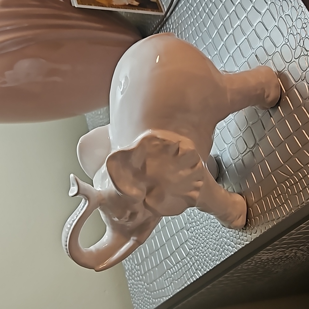 Elephant 🐘  Ceramic.